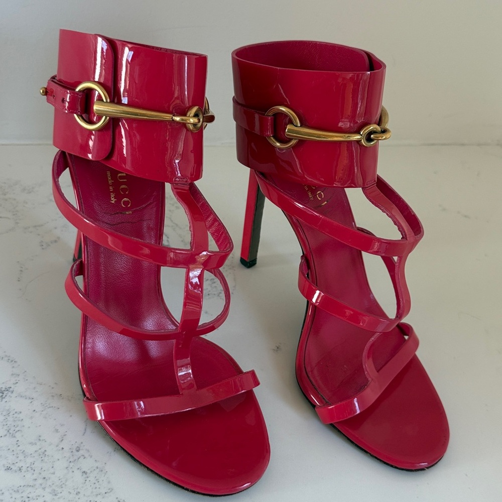 Gucci Ursula Horsebit Ankle Strap Heels Red Patent Leather Size 36.5 - Picture 4 of 17